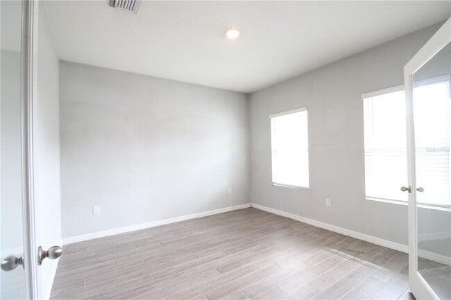 Building Photo - 1462 NW 136th St