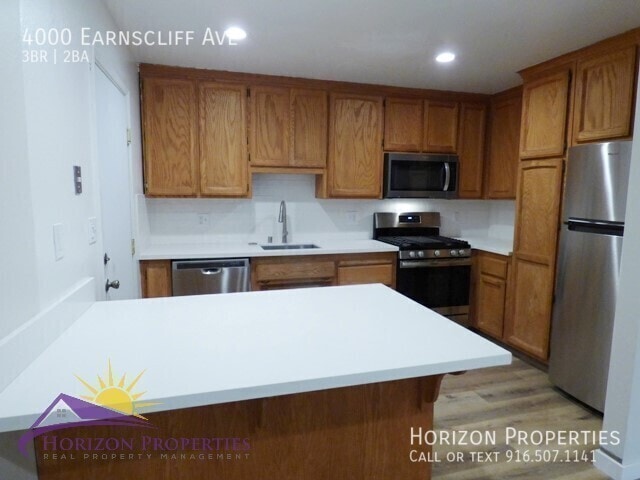 Building Photo - 4000 Earnscliff Ave