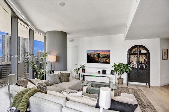 Building Photo - 45 SW 9th St