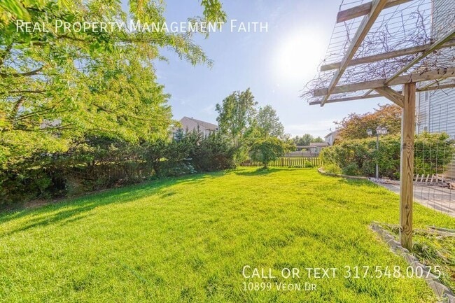 Building Photo - 10899 Veon Dr