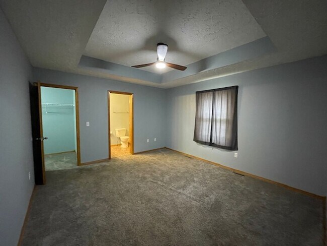 Building Photo - This All Brick home is Located in Orchard Crest West!