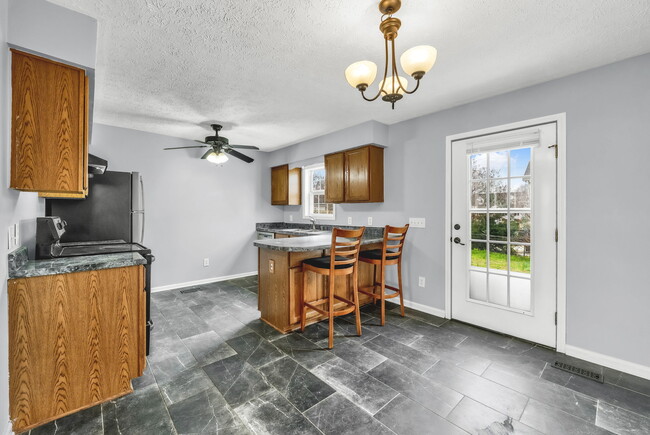 Building Photo - 912 Lyme Brook Ln