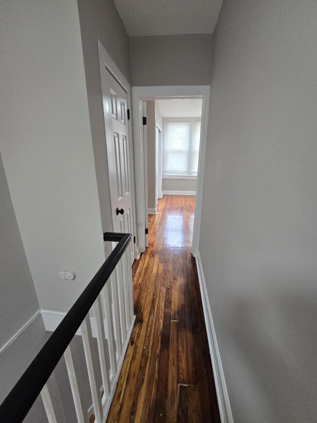 Building Photo - 2936 Tulip St