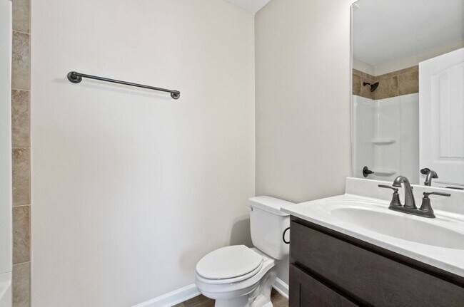 Building Photo - Ziva Ln - 1111