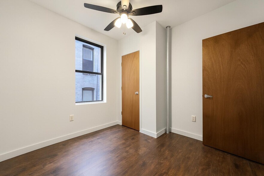 Building Photo - 3415 Broadway