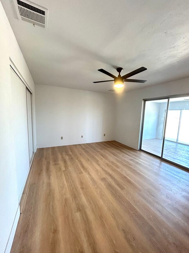 Building Photo - Serene 3 Bedroom 1.5 Bath with Pool and Solar