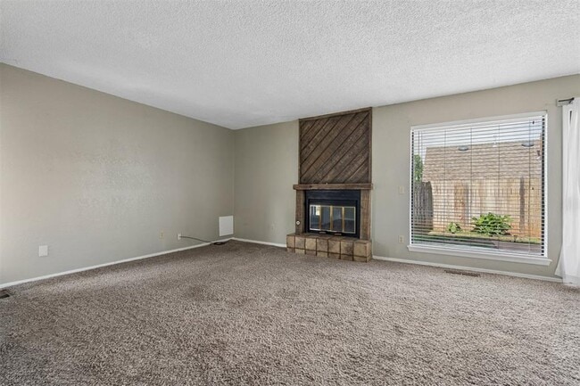 Building Photo - 3703 Southwind Ave