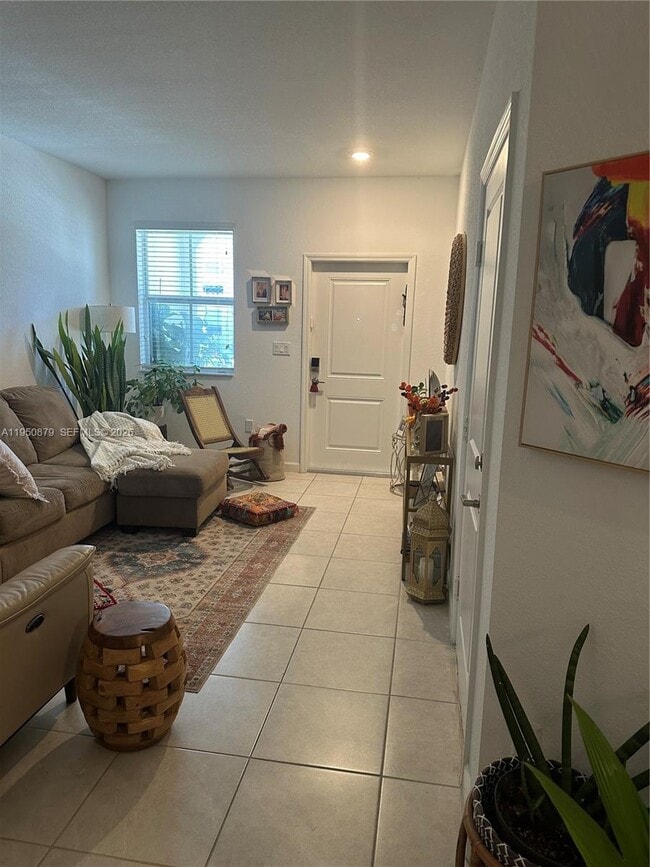 Building Photo - 2615 SE 12th St