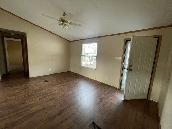 Building Photo - 3602 Wellington Ln