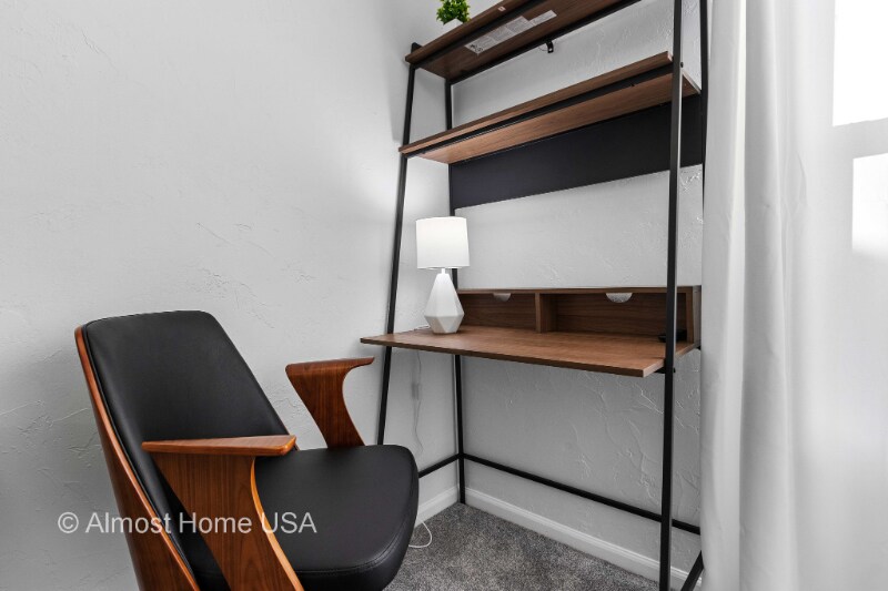 Building Photo - 1335 Rhode Island St