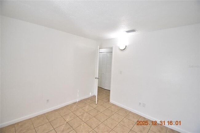 Building Photo - 6618 N Church Ave