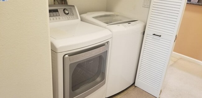 Building Photo - 3240 Maguire Way