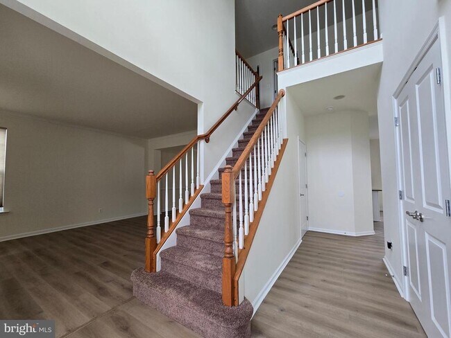 Building Photo - 173 Heartleaf Ln
