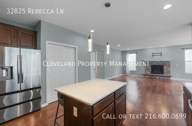 Building Photo - 32825 Rebecca Ln
