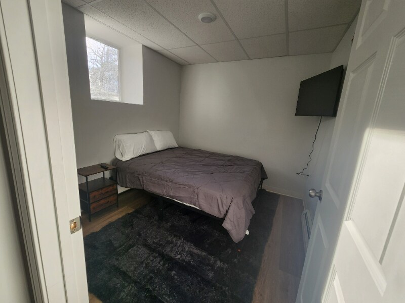 Building Photo - 151 S Main St