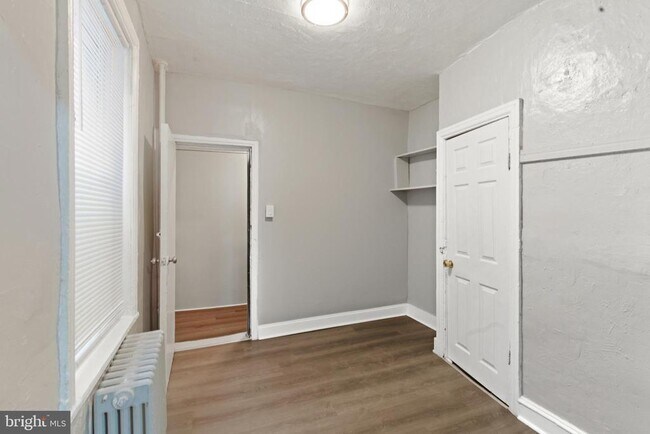 Building Photo - 2251 N Lambert St