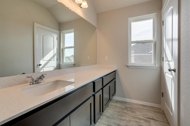 Building Photo - 123 White Dunes Dr
