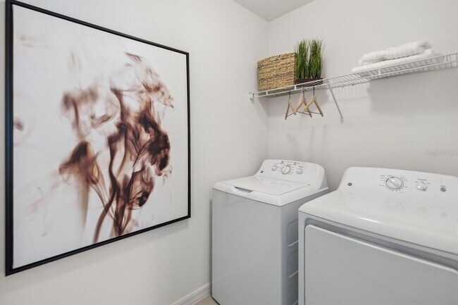 Building Photo - 3462 Caravelle St