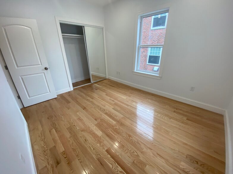 Building Photo - 141 Prospect St