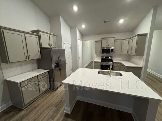 Building Photo - 339 Cypress Holw Trl