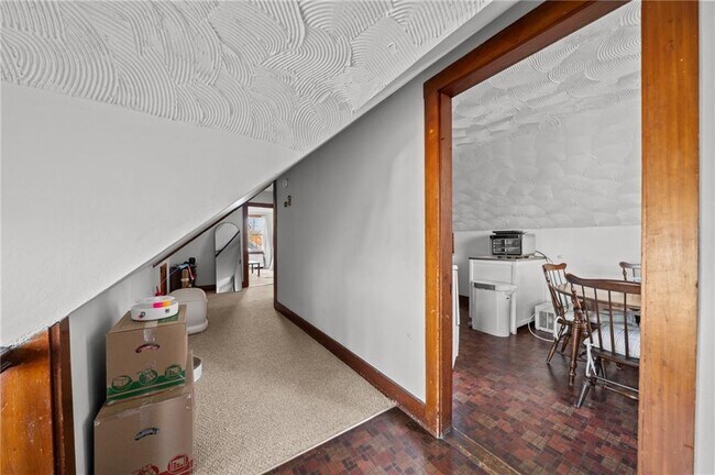 Building Photo - 350 Broadway