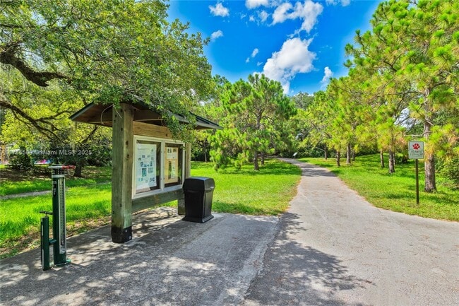 Building Photo - 3562 Southern Orchard Rd W