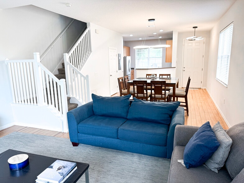 Building Photo - 2615 Andros Ln