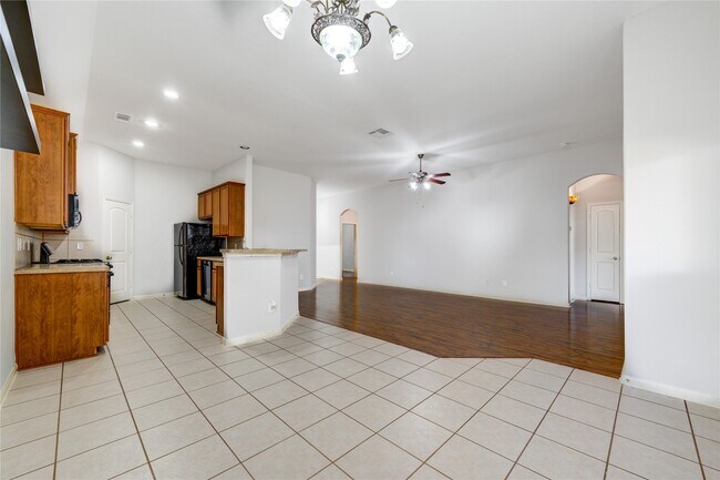 Building Photo - 6030 Starbrook Creek Dr