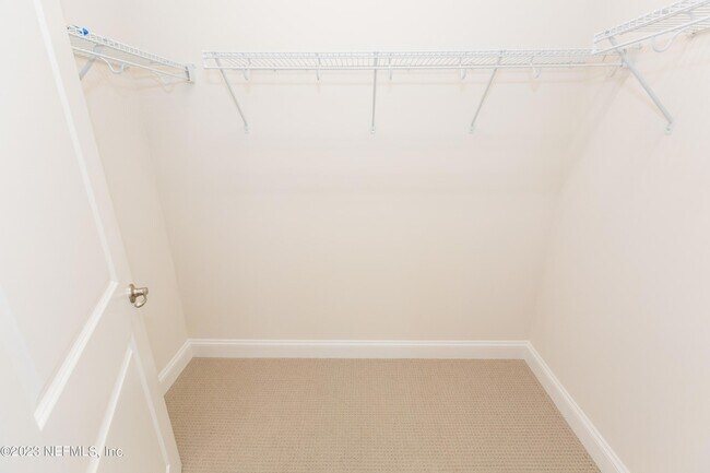 Building Photo - 136 Oyster Bay Way