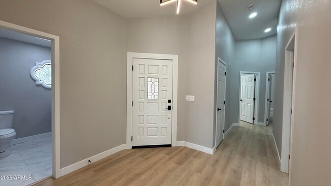 Building Photo - 16222 S 34th Way
