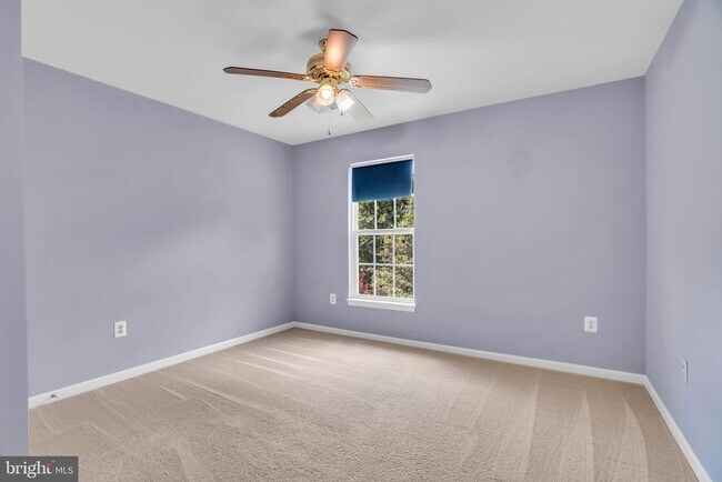 Building Photo - 8142 Tenbrook Dr