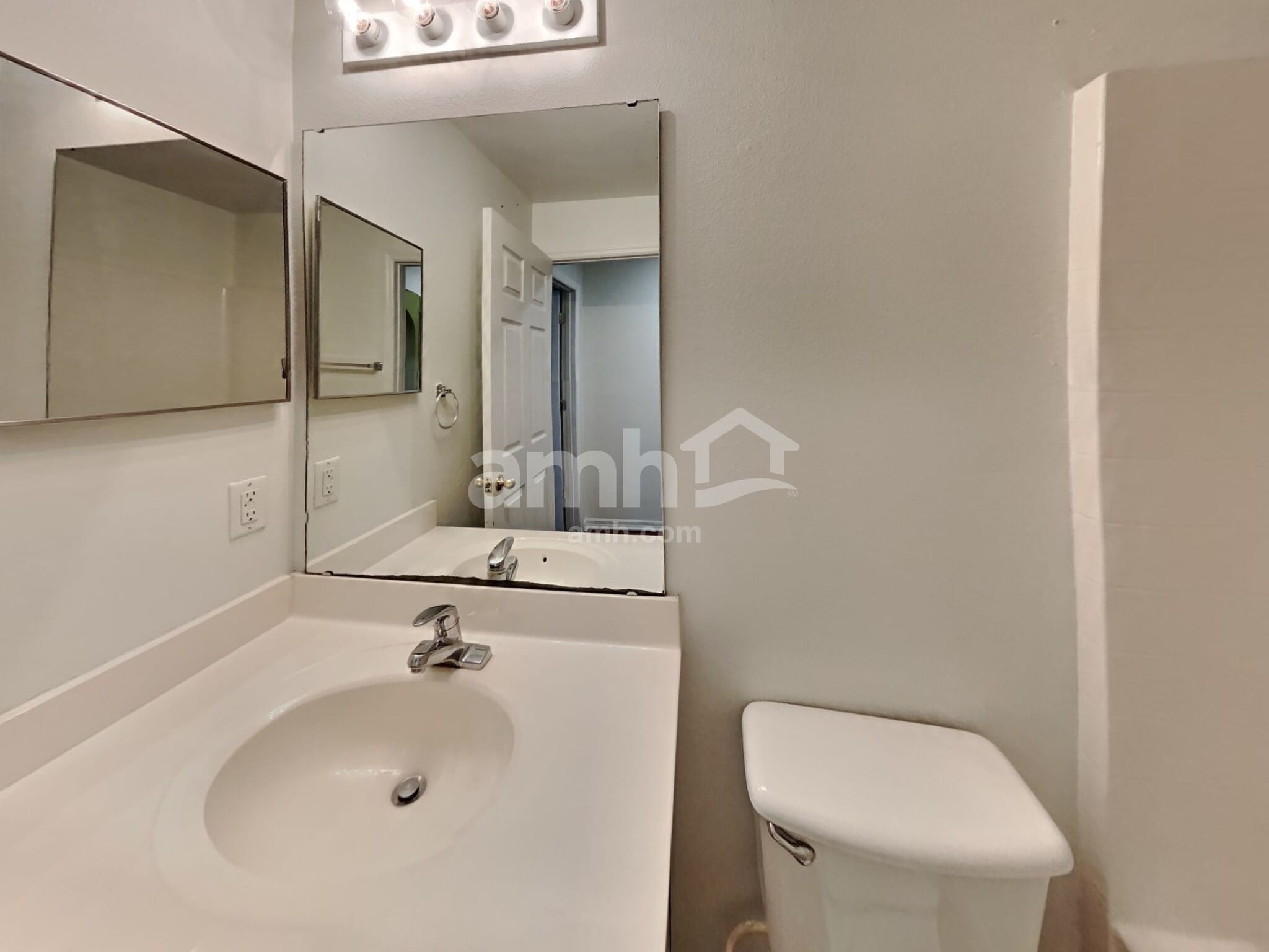 Building Photo - 337 Grand Royal Cir