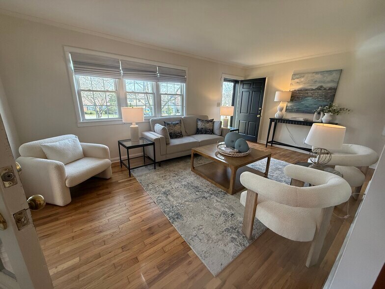 Building Photo - 1417 Clifton Ln