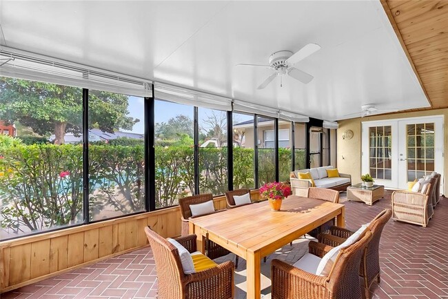 Building Photo - 6419 Hidden Dale Ave