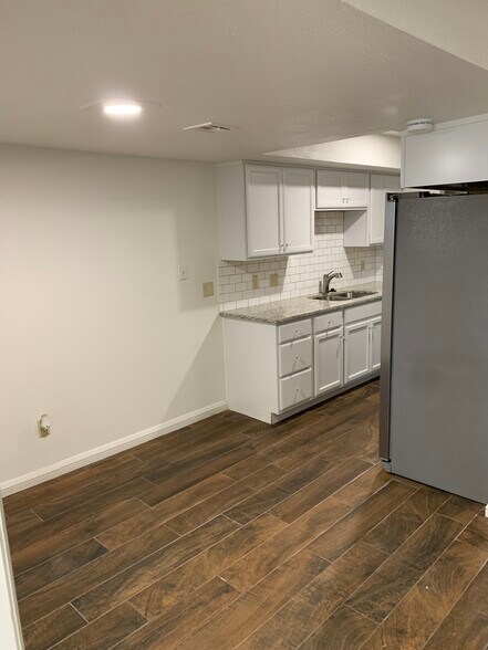 Building Photo - 600 NW 4th St