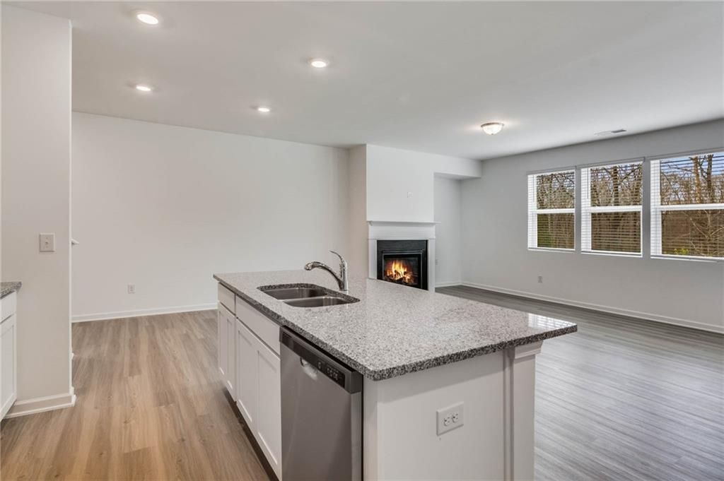 Building Photo - 5820 Flint Ln