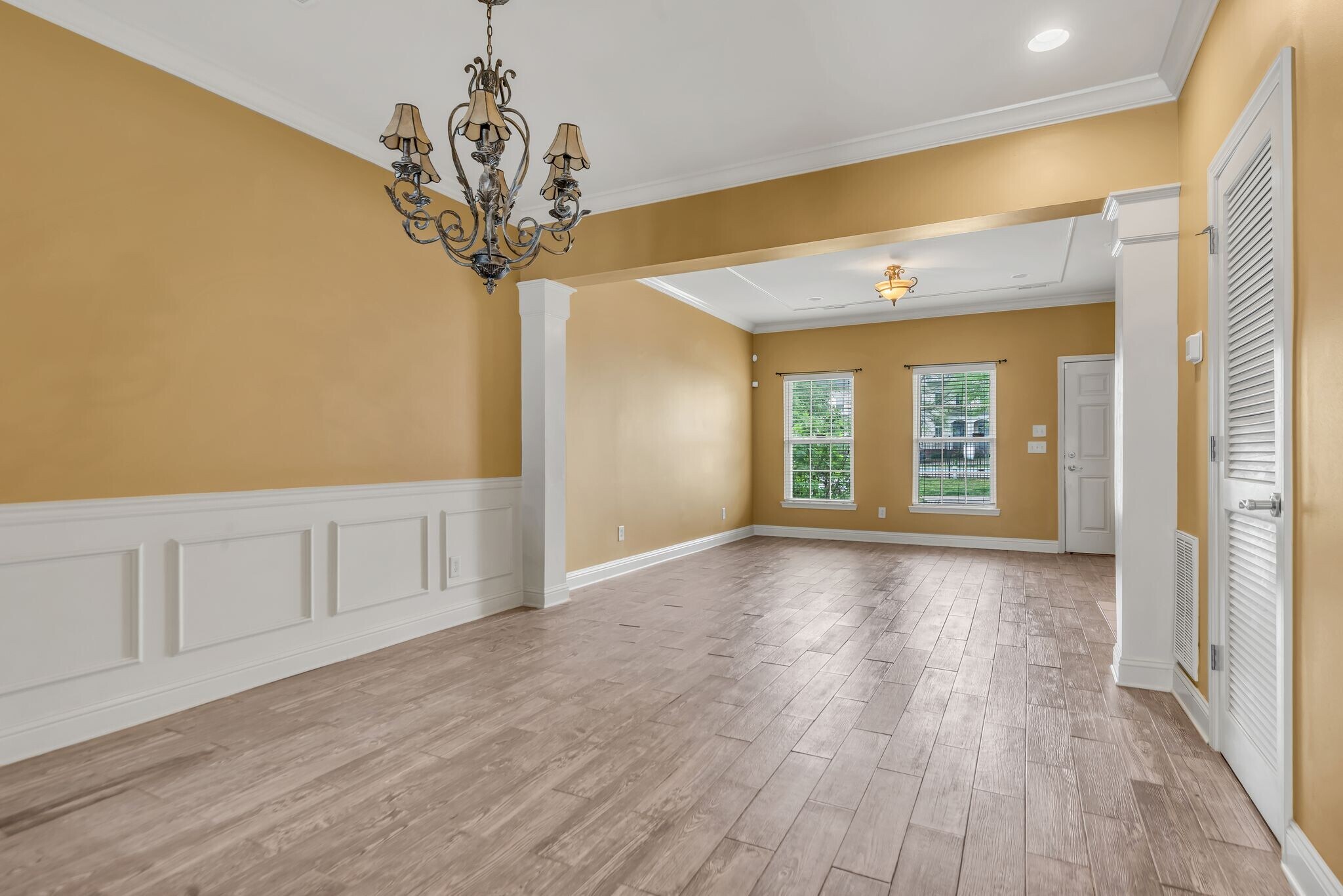 Building Photo - 4316 Summercrest Blvd