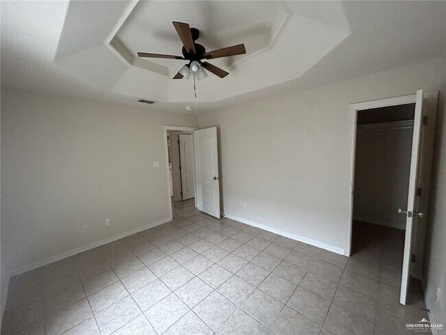 Building Photo - 3903 S Radisson Ave