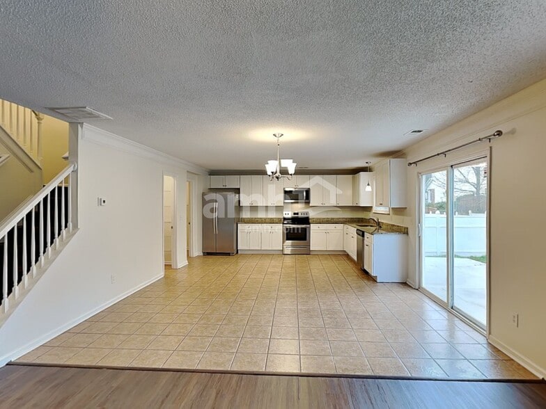 Building Photo - 2116 Maple Tree Ct