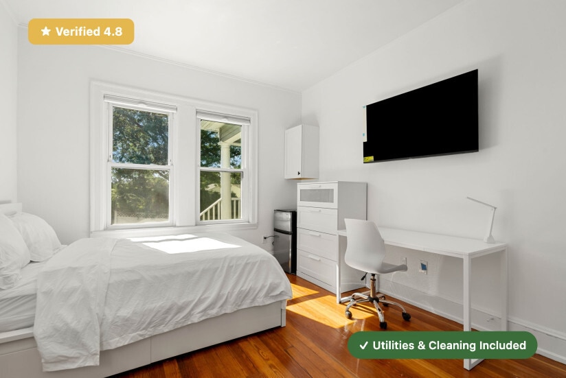 Building Photo - RoostUp Furnished Private Bedroom in Jamai...