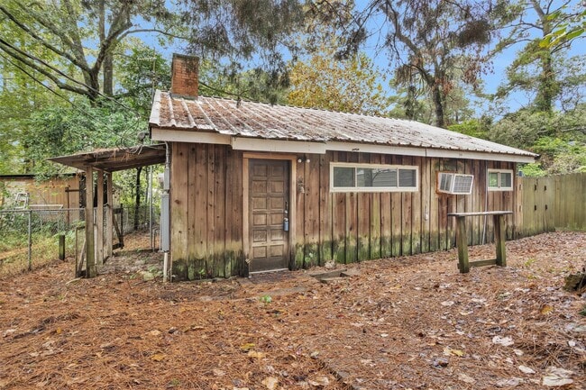 Building Photo - 5934 Beech Dr