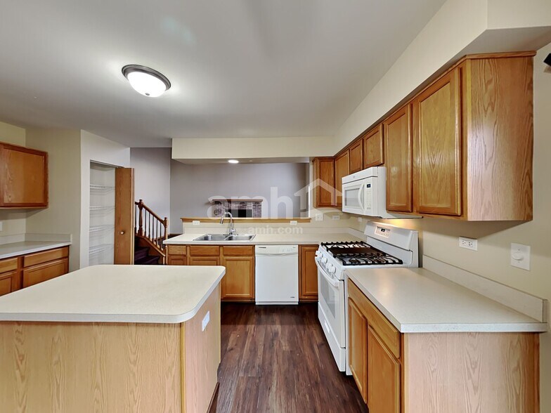 Building Photo - 1208 Alene Dr