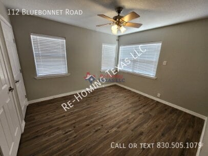 Building Photo - 112 Bluebonnet Rd