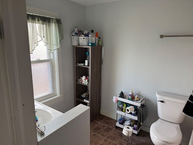 Building Photo - 526 Liberty St