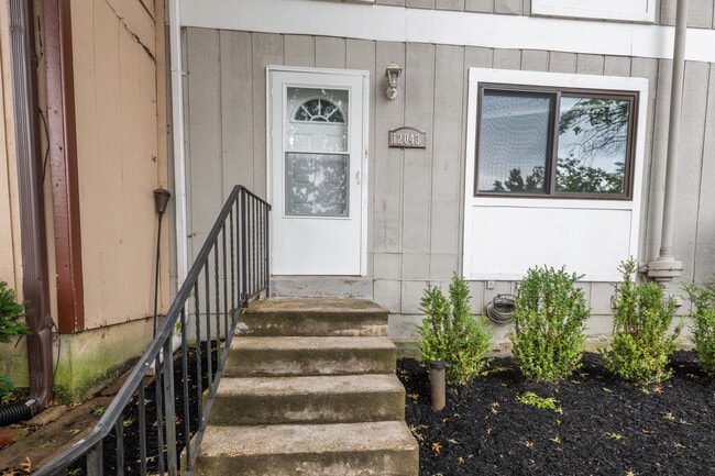 Building Photo - 12043 Hallandale Terrace