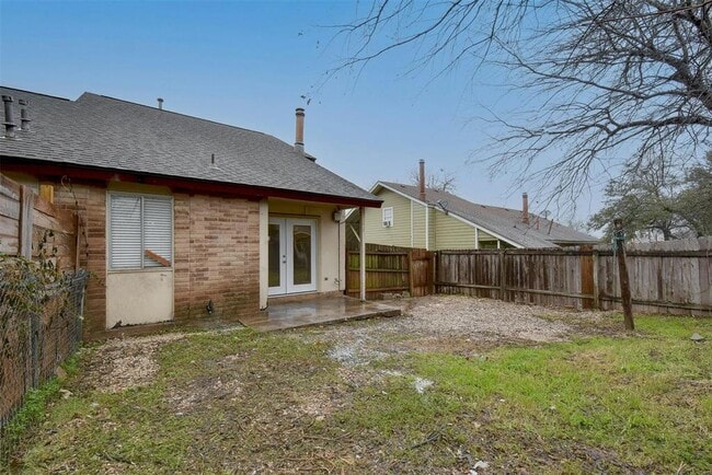 Building Photo - 6803 Woodhue Dr