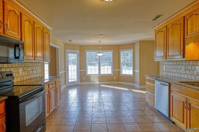 Building Photo - 105 Glenfield Ct