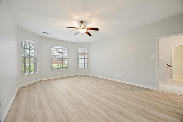 Building Photo - 1608 Persimmon Dr