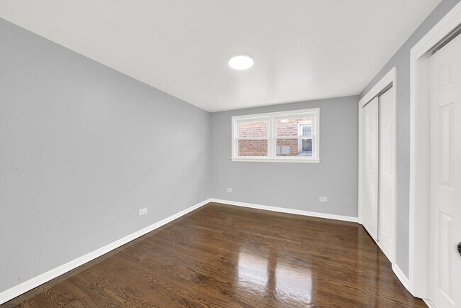 Building Photo - 7245 S Washtenaw Ave.