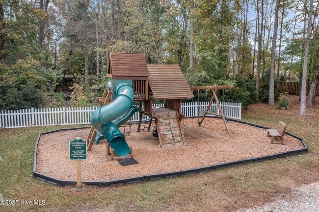 Building Photo - 204 N Brig Dr
